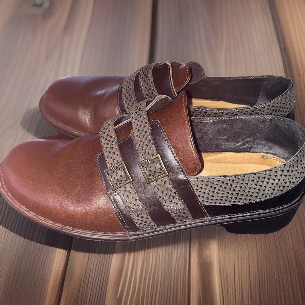 NAOT Celesta Brown Leather and‎ gray women's leather loafers, size 41 / 10US